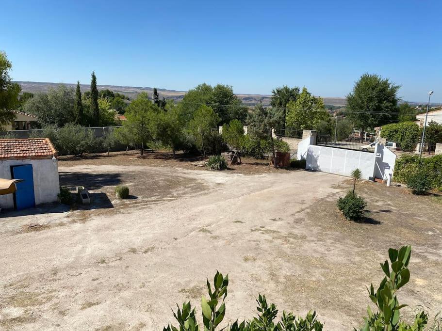 Finca Los Nardos De Miraltajo Colmenar de Oreja Екстер'єр фото